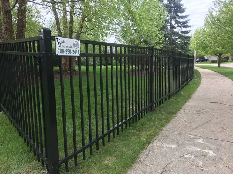 Black Aluminum Fence 4 Foot - Fence Installed in Wheaton, Illinois - Photo Number 2