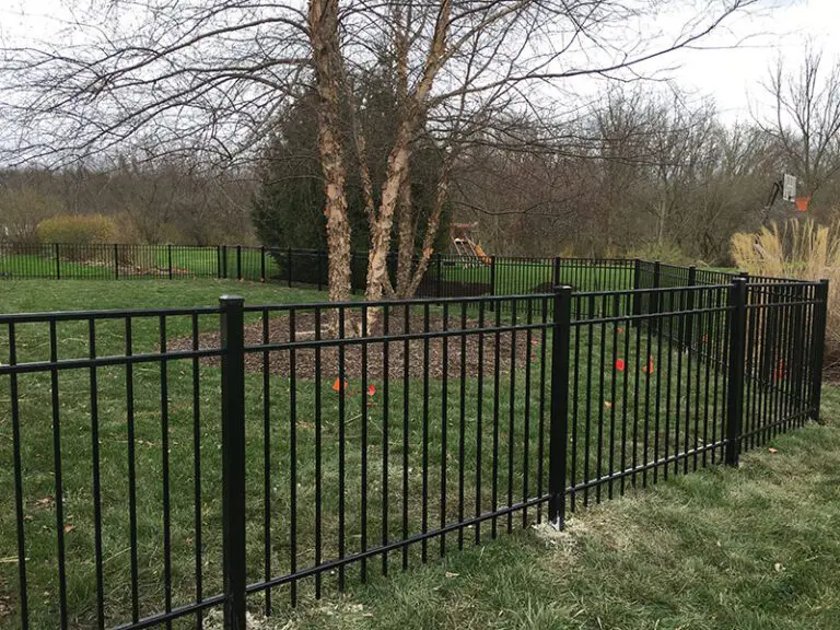 aluminum fence