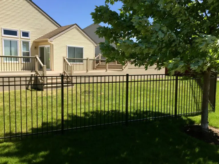 aluminum-fence