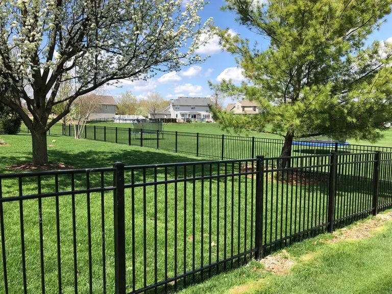 aluminum-fence