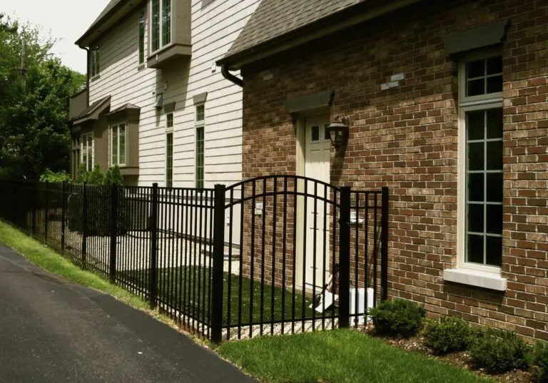 Black Aluminum Fence 4 Foot - Fence Installed in Wheaton, Illinois - Photo Number 2