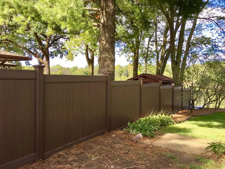 Vinyl Fence Photo