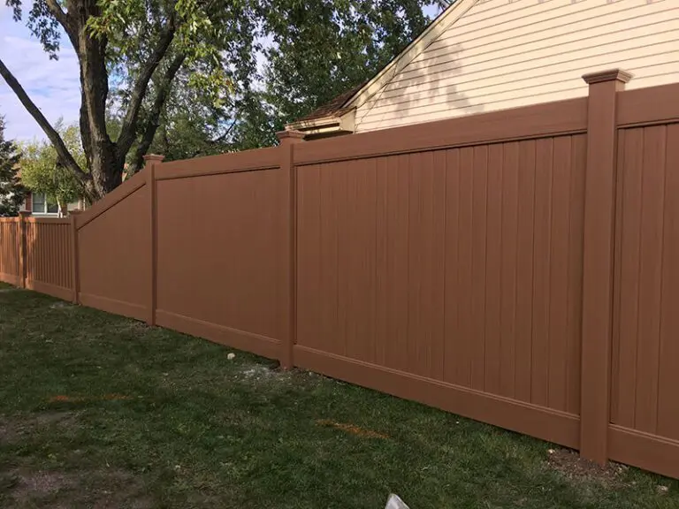 Vinyl Fence Photo