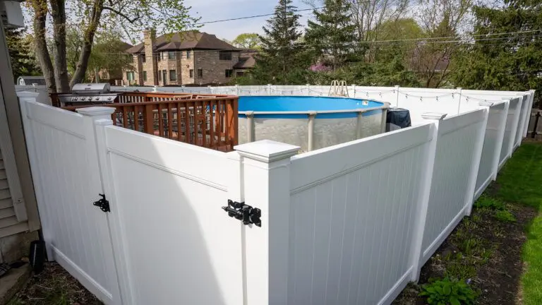 Vinyl Fence Photo