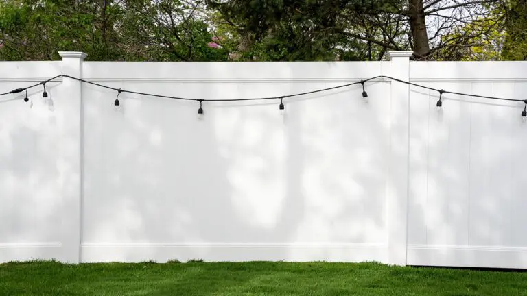 Vinyl Fence Photo