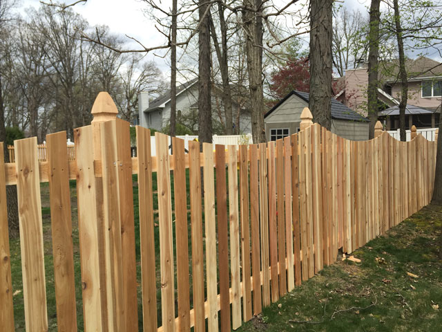 4 Foot Wood Spaced Picket Scallop Fence