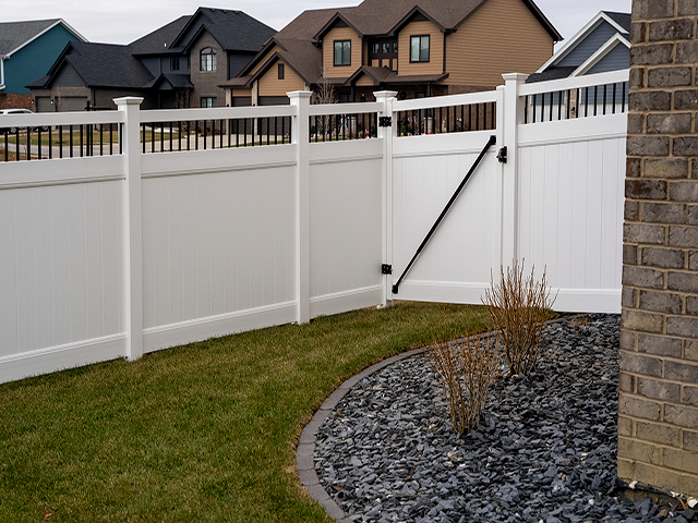 White Vinyl Privacy Fence With Spindles 6 Foot - Installed in Orland Park, Illinois