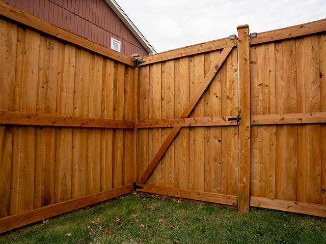 Cedar Wood Privacy Fence Pre-Stained 6 Foot - Fence Installed in Orland Park, Illinois - Photo Number 5