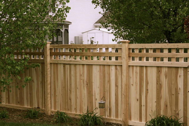 6 Foot Decorative Wood Privacy Fence With English Lattice Top