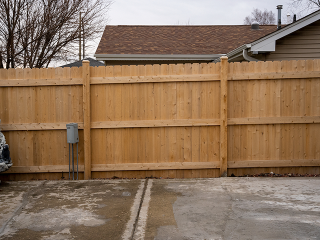 Cedar Wood Privacy Fence 6 Foot - Fence Installed in Glen Ellyn, Illinois - Photo Number 2