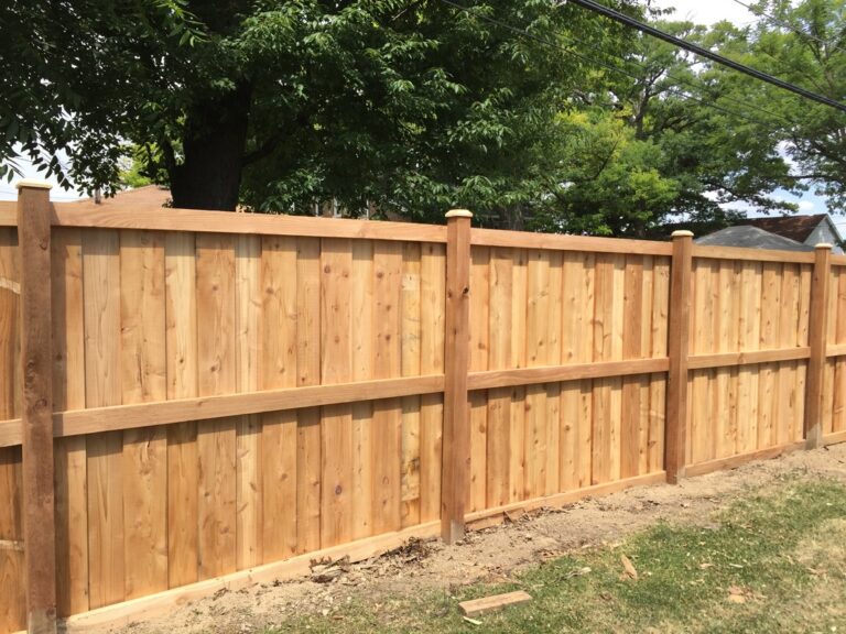 Wood privacy Fence