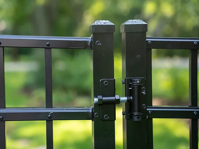 Black Aluminum Fence 4 Foot - Fence Installed in Aurora, Illinois
